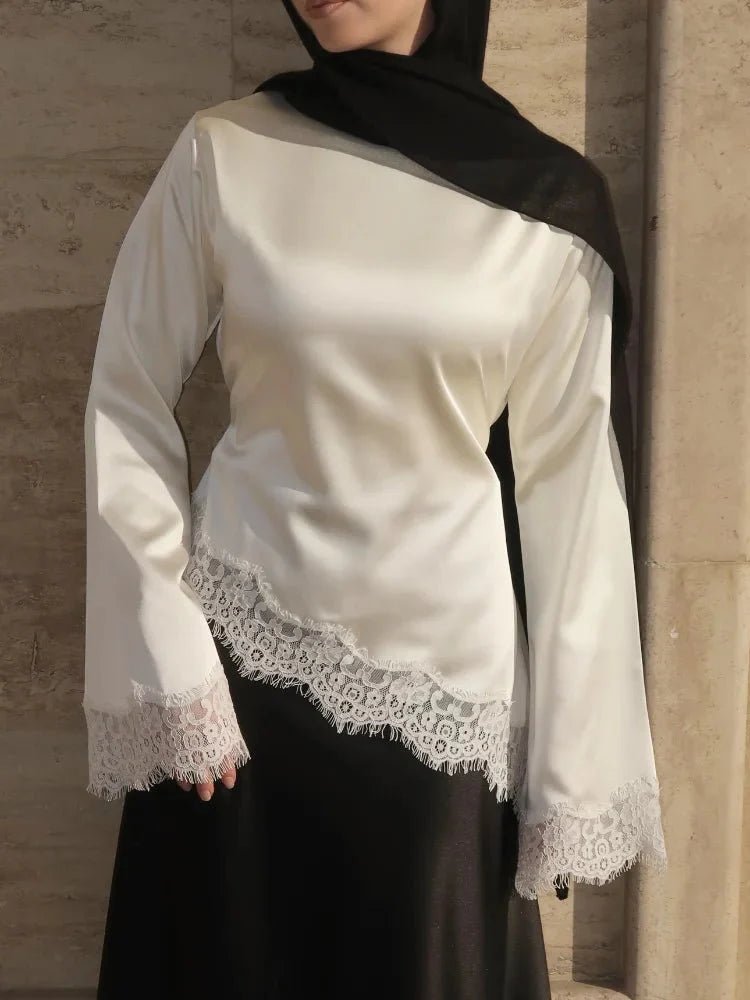 Top Serena satiné en dentelle à manches longues