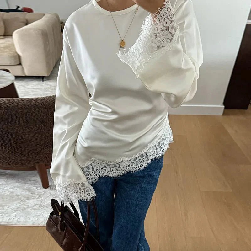 Top Serena satiné en dentelle à manches longues