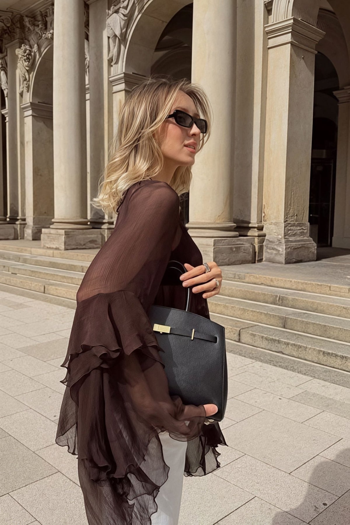 Blouse Greta en chiffon à manches évasées et volants