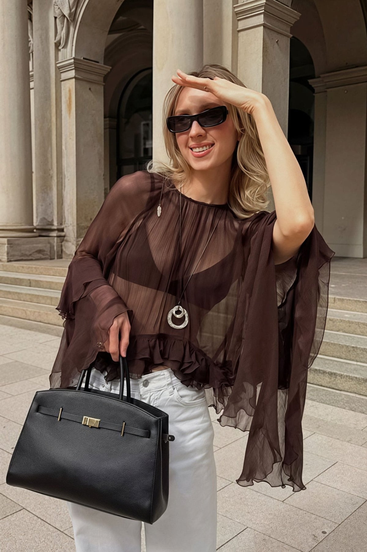 Blouse Greta en chiffon à manches évasées et volants