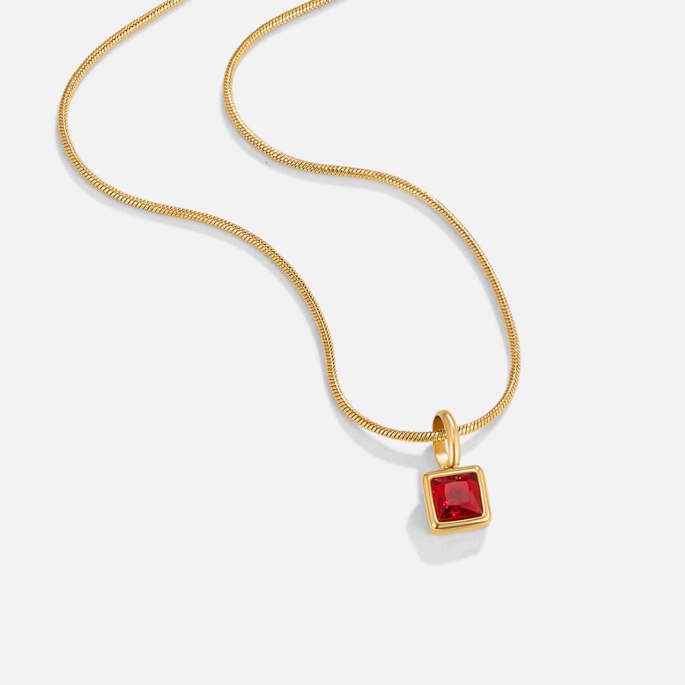 Collier Pendentif Carré Pierre de Naissance